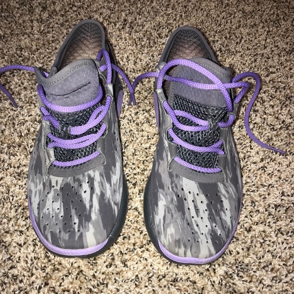 women's under armour speedform shoes